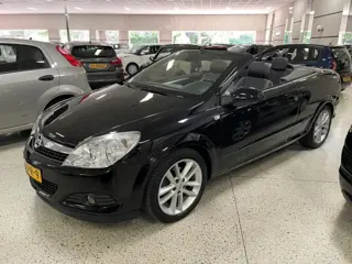 OPEL ASTRA 1.8 Enjoy Airco Cruise Keyless Afnb Trekhaak