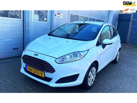 Ford Fiesta 1.5 TDCi Style Lease Euro 6 2015-Navi-Airco-APK