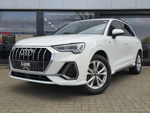 Audi Q3 45 TFSI e S edition + 3x S-LINE + LED + LM VELGEN