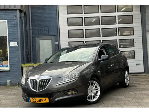 Lancia Delta 1.4-16V Platino | Clima | Cruise | Pano-Dak