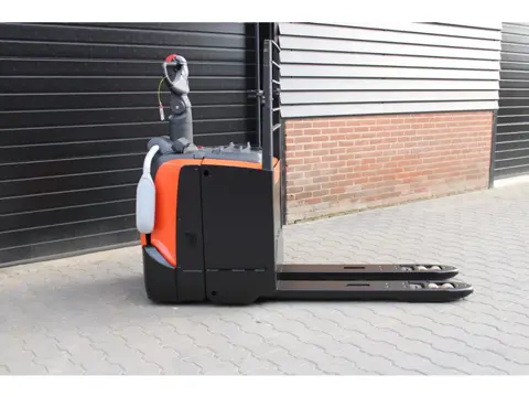 Toyota BT LPE250 meerijpalletwagen elektrische (bj 2019)