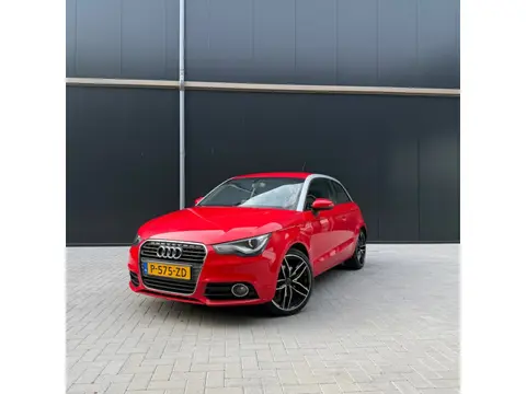 Audi A1 1.4 TFSI Attraction S-line stoel vw LED climate