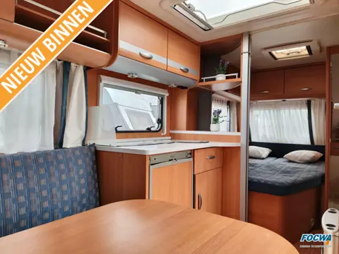 Knaus Sport 450 UF Mover Lengtebed Zit Luife