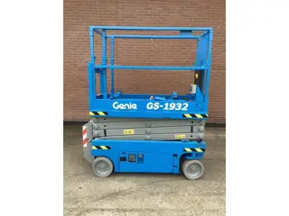 Gebruikte schaarhoogwerker Genie GS1932 (nieuwe batterijen)