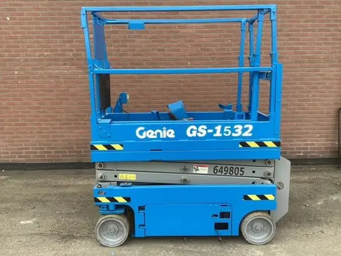 Gebruikte schaarhoogwerker Genie GS1532 (nieuwe batterijen)