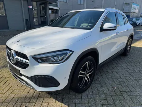 Mercedes-Benz GLA-klasse 200 Edition 1 - MOTOR STUK - DEFECT - !!