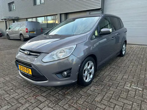 Ford Grand C-Max 1.0 Titanium , motor probleem - motor tikt!!
