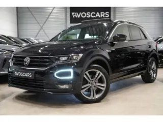 Volkswagen T-Roc 1.5 TSI 3x R-Line * Pano - Virtual - Keyless - Trekhaak - Camera - App - ACC - LED 