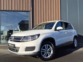 Volkswagen Tiguan 1.4 TSI Easyline 122pk | Navi | Trekhaak | DB-ketting v.v. | Nette auto