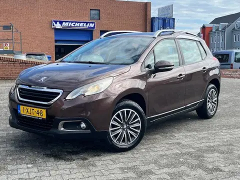 Peugeot 2008 1.2 VTi automaat, Navi , nwe all season banden