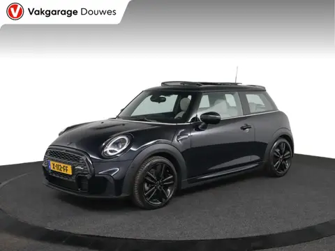 Mini Mini 1.5 Cooper Resolute Edition | NAP | Pano | Automaat | JCW | Wit Leder | Keyless | Stoelver