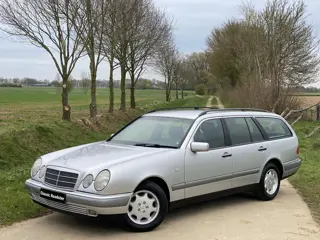 Mercedes-Benz E-klasse E230 T W210 ELEGANCE, TREKHAAK, LEDER