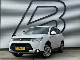 Mitsubishi Outlander 2.0 PHEV Business Edition X-Line Navi|Camera|Clima|Cruise|Trekhaak|N.A.P|APK to