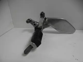 Main step holder left Yamaha YZF 1000 Thunderace 1995 - 2002