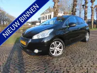 Peugeot 208 1.4 VTi Allure Ecc Cruisecontrol Navigatie Sportstoelen Xenon Pddc Lm Velgen Trekhaak***