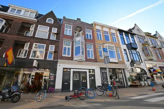 Woning aan de Oude Ebbingestraat te Groningen