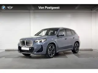BMW iX1 eDrive20 | Head-Up Display | Harman Kardon | Panoramadak
