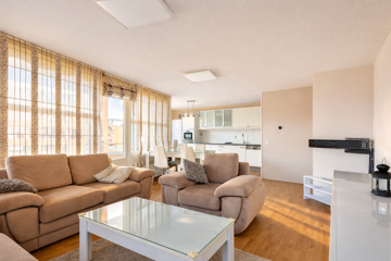 Woning aan de Jan van Duivenvoordestraat te Amsterdam