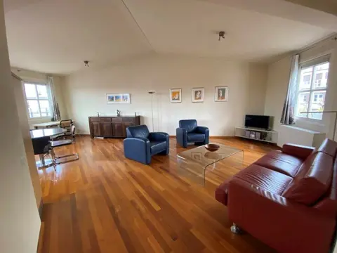 Woning aan de Van der Palmkade te Amsterdam