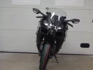 Kawasaki NINJA H2 SX (2018)