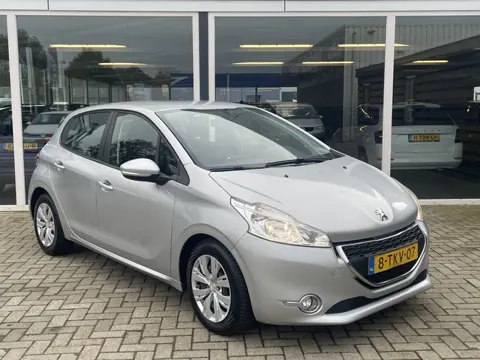 Peugeot 208 1.6 e-HDi Blue Lease Airco / Navi / Trekhaak
