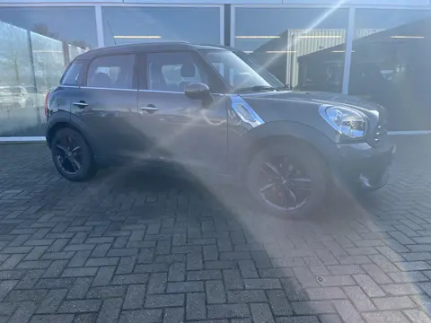 MINI Countryman 1.6 Cooper Chili / Vol leer / Pdc / Nav / Cruise / Stoelverwarming / 17inch