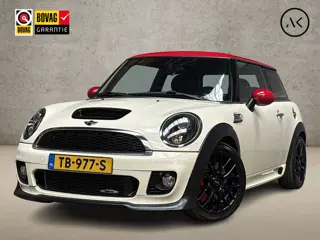 MINI Mini 1.6 John Cooper Works Chili 211Pk (NAVIGATIE, XENON, LM VELGEN, SPORTSTOELEN, SPOILER, NIE