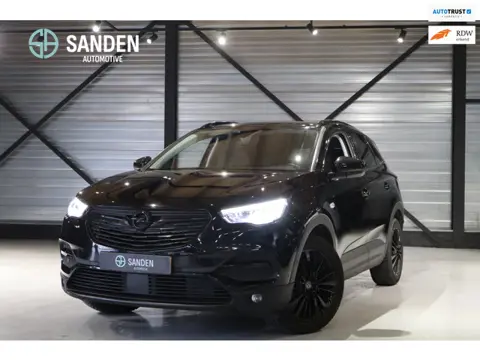 Opel Grandland X 1.2 Turbo Innovation|Blackstyle|Led|Navi|Apple Carplay|Camera|Dodehoek|18 inch