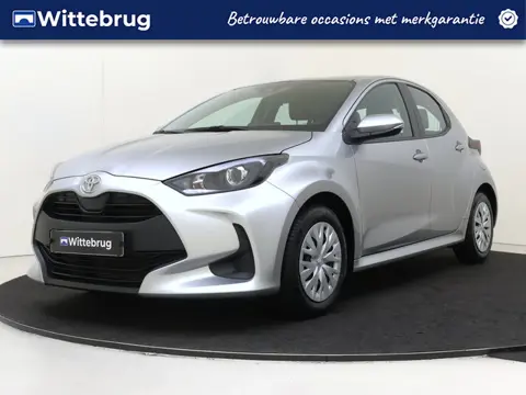 Toyota Yaris 1.5 VVT-i Active (bj 2023)