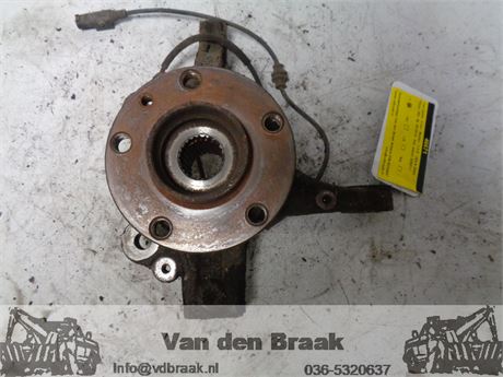 Fiat Doblo 2010-2015 Fusee links voor