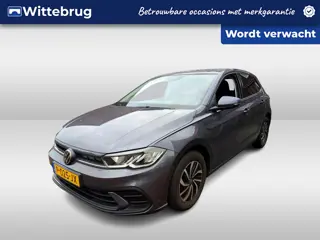 Volkswagen Polo 1.0 TSI 95pk Life / Navigatie / Airco / Parkeersensoren V+A / Getint Glas / 15'' LMV