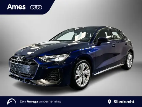 Audi A3 Sportback 35 150pk TFSI S edition Stoelverwarming voorin | Sportstoelen zwarte stof | Parkee