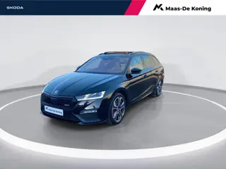 Skoda Octavia Combi 1.4TSI 180kW/245PK RS iV PHEV · Panoramadak · Camera + Parkeersensoren · Navigat