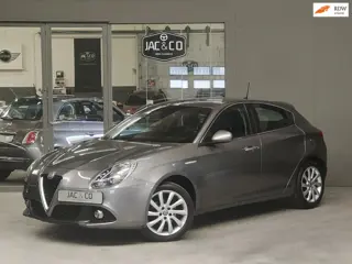 Alfa Romeo Giulietta 1.4T Sprint Vol leder / Carplay / Led