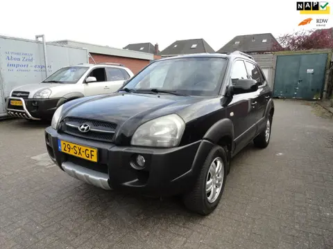 Hyundai Tucson 2.0i Style World Cup edition LEER CLIMA