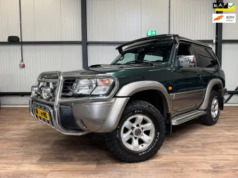 Nissan Patrol GR 2.8 TDi basis HR / UNIEK Nederlandse auto / CLIMA / Grijs kenteken /