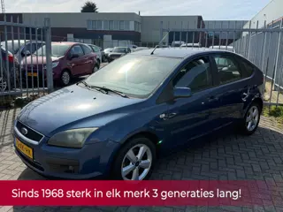 Ford Focus 1.6-16V Futura 5 deurs! Airco l Cruise l LM velgen l MTF-stuur! Nette goed onderhouden in