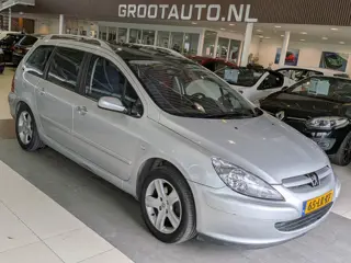 Peugeot 307 SW 2.0 16V Automaat Airco, Cruise Control, Trekhaak, Stuurbekrachtiging