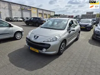 Peugeot 207 Peugeot 207 1.4 VTi Look