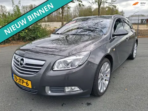 Opel Insignia Sports Tourer Opel Insignia Sports Tourer 1.6 T Cosmo uitvoering