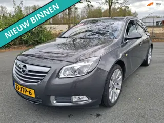 Opel Insignia Sports Tourer Opel Insignia Sports Tourer 1.6 T Cosmo uitvoering