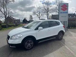 Suzuki SX4 S-Cross 1.6 Exclusive // Nette door ons onderhouden S-cross // Panoramadak // Rijklaarpri