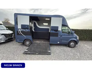 Renault Master | HORSETRUCK | THEAULT | PRO SAFETY 5 | 2009 | DUB CAB | 41.102KM | 5-SEAT | MANUEEL 