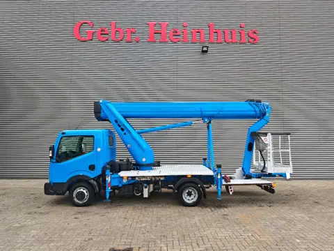 Ruthmann Cabstar TBR 250 Nissan Cabstar 35.13 NT400