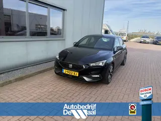 SEAT Leon 1.5 TSi 150pk FR Launch Edition CAMERA/KEYLESS/CARPLAY/ADAPT/CRUISE/PDC/18INCH