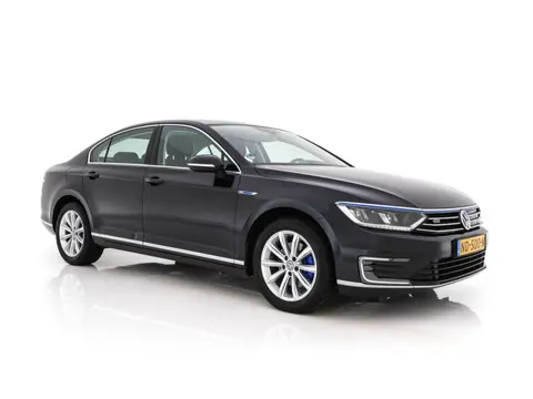 Volkswagen Passat 1.4 TSI GTE Connected Series Aut. *FULL-LED | KEYLESS | NAVI-FULLMAP | DAB | SHIFT