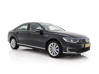 Volkswagen Passat 1.4 TSI GTE Connected Series Aut. *FULL-LED | KEYLESS | NAVI-FULLMAP | DAB | SHIFT