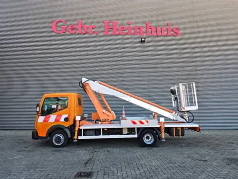 Renault Maxity 120 DXI Multitel 160 ALU (bj 2015)