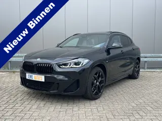 BMW X2 xDrive25e High Executive M-Pakket / Pano / Vol Leder / Haed-up / Key Less