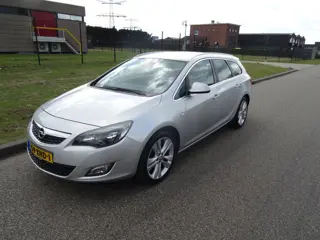 Opel Astra Sports Tourer 1.4 Turbo Sport